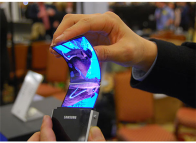 柔性屏浪潮席卷而來 蘋果三星領航，未來十年市場或達270億美元